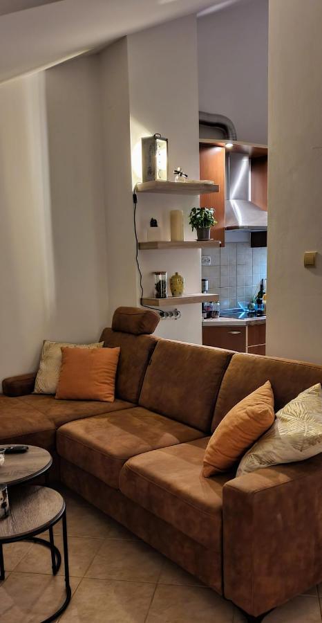 Apartment Kate Слатине Экстерьер фото