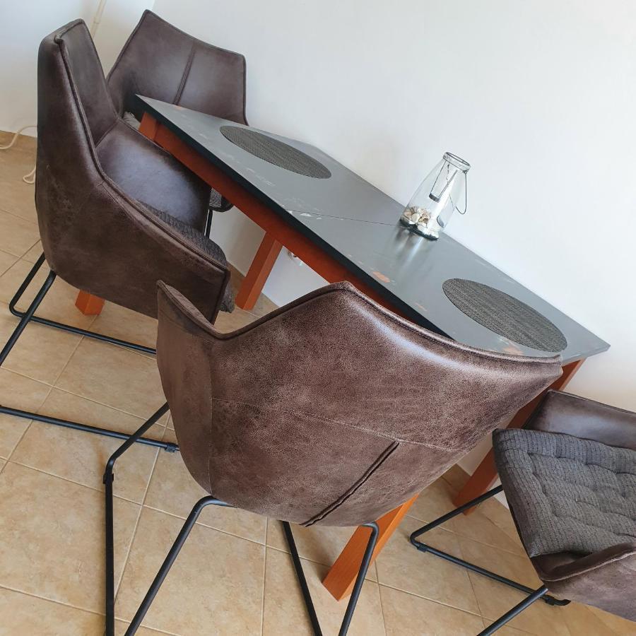 Apartment Kate Слатине Экстерьер фото