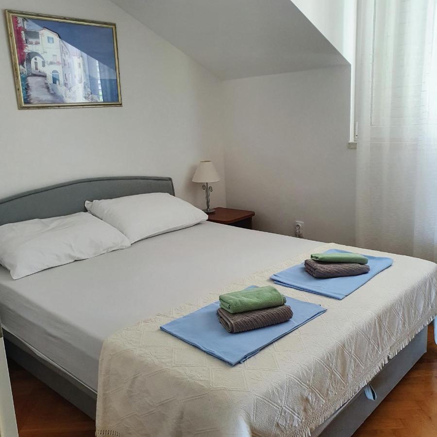 Apartment Kate Слатине Экстерьер фото