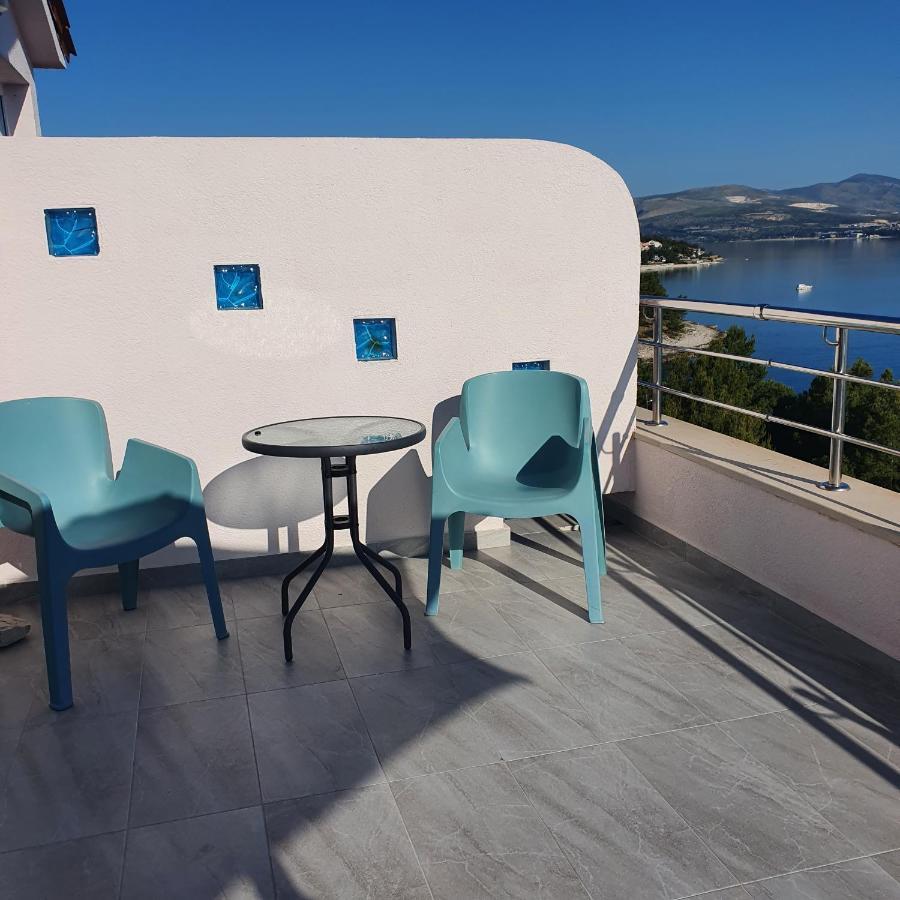 Apartment Kate Слатине Экстерьер фото